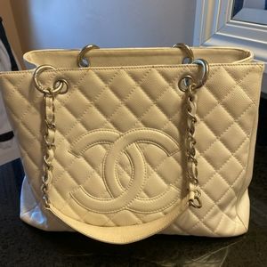 Chanel Grand Shopping Tote